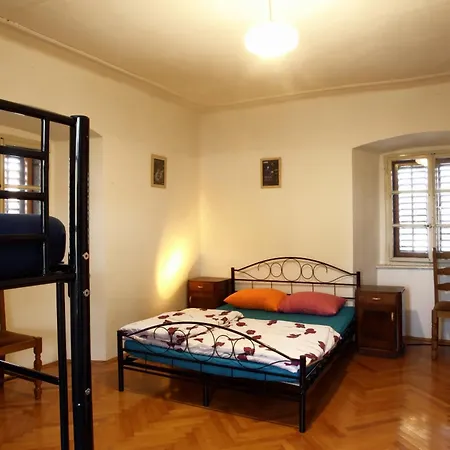Bed & Breakfast Muzica Komen